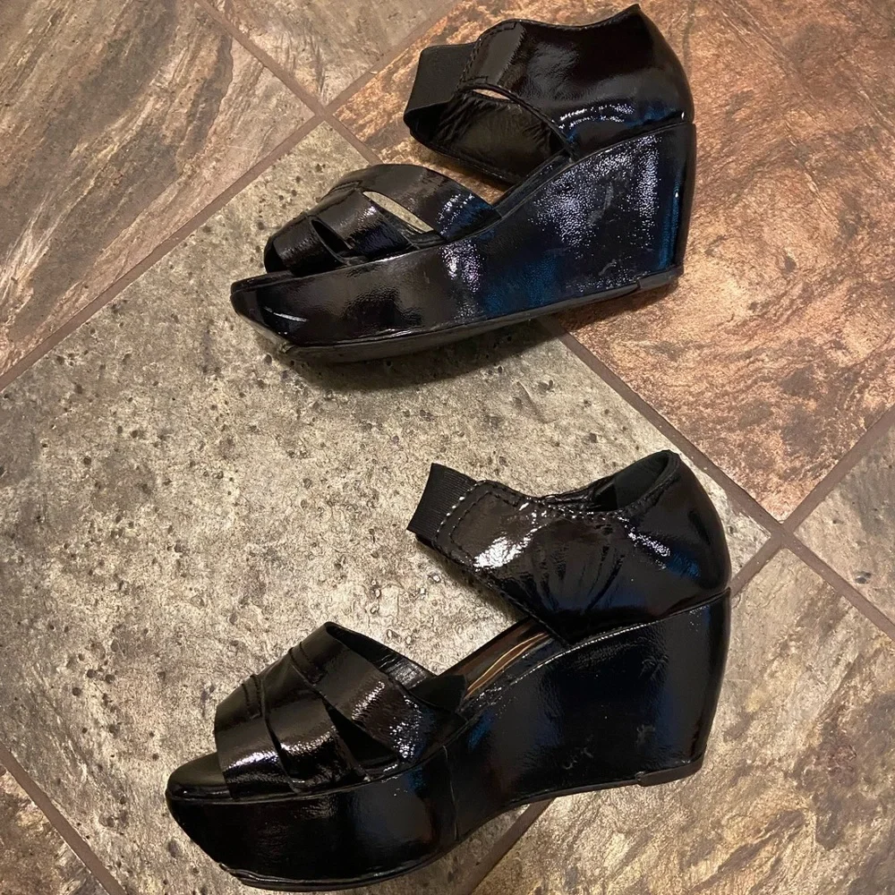 Marni Y2K Patent Leather Wedge Heels vintage black groovy